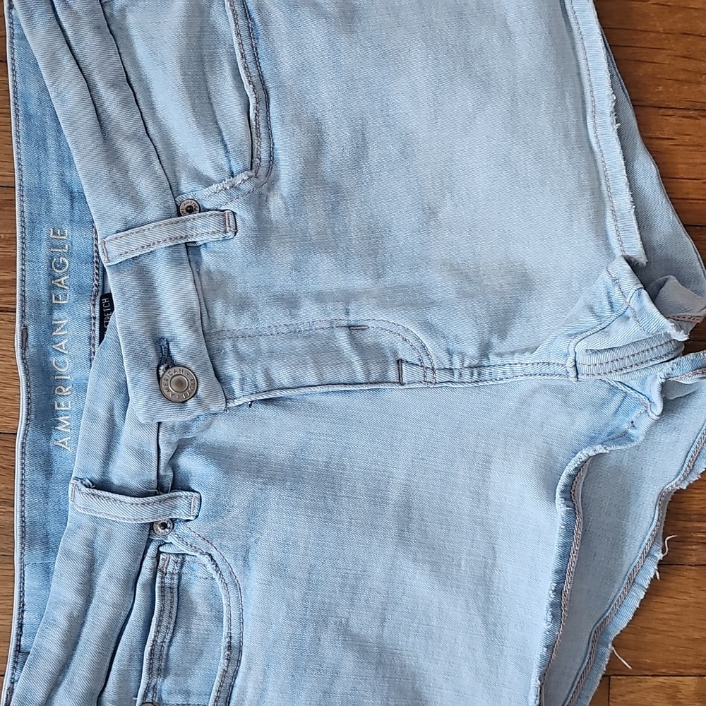 American Eagle Outfitters Light Blue Mid Rise Women's Jeans Shorts